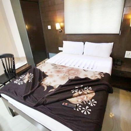 Royal Avenue Hotell Bangalore Exteriör bild